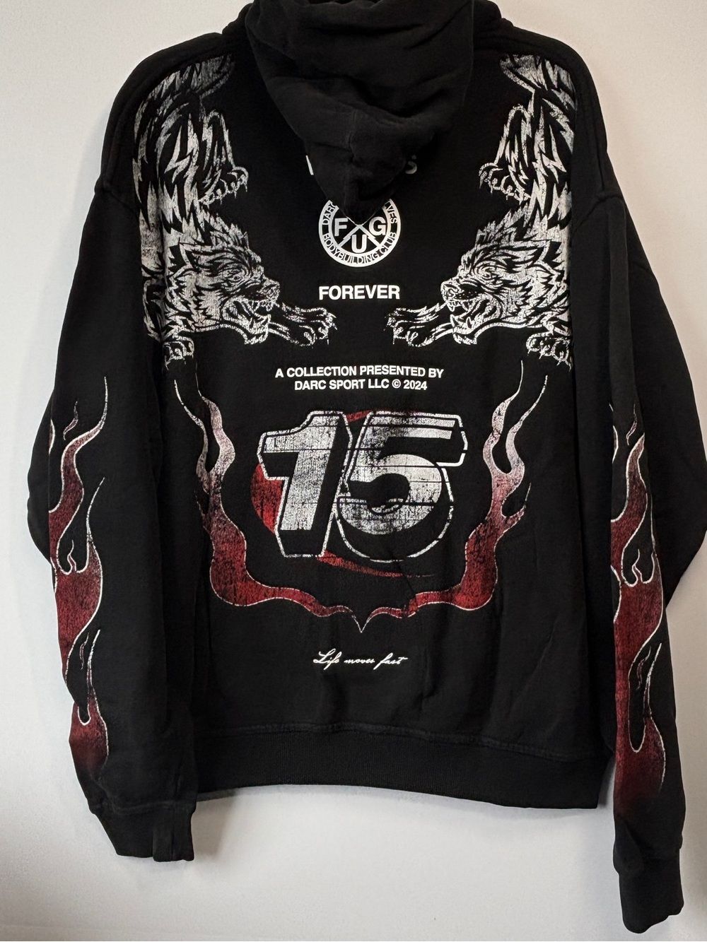 NWT Sz M Darc Sport Life Moves Fast Flame Hoodie Black /2000 Graphic NFGU